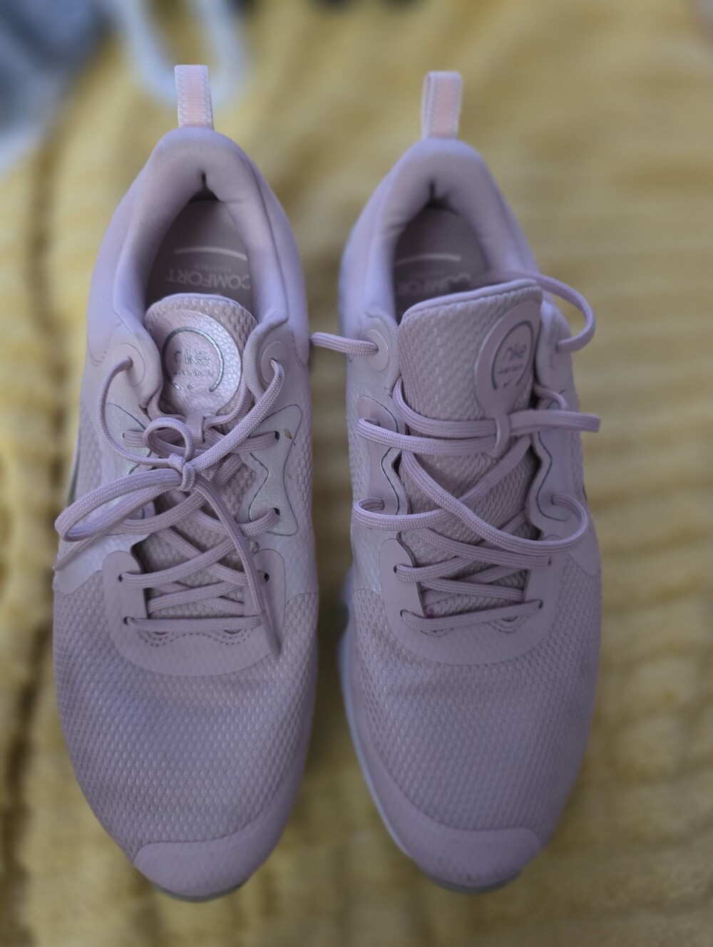 Nike Women's Pastel Lavender Lace-Up Running Sneakers